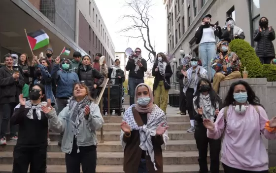 رفض لقاء مؤيدين لفلسطين كلية "برنارد" تتوصل إلى تسوية مع طلاب صهاينة  