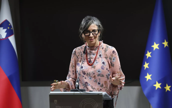 الاتحاد الأوروبي يندد بفرض العقوبات الأمريكية على “ألبانيز”