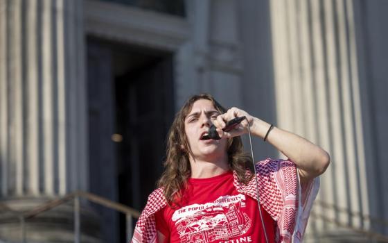 دعموا محمود خليل!.. جامعة تولين تسقط التهم التأديبية ضد طلاب