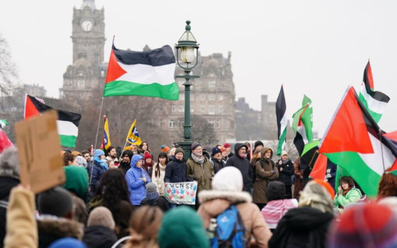 تقدم المعلومات للاحتلال!.. احتجاج مرتقب للمطالبة بكشف التواطؤ البريطاني بعمليات الاستطلاع