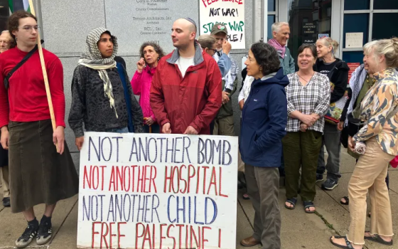 في بورتلاند.. معتقلون يؤكدون استمرار دعمهم لفلسطين أثناء محاكمتهم