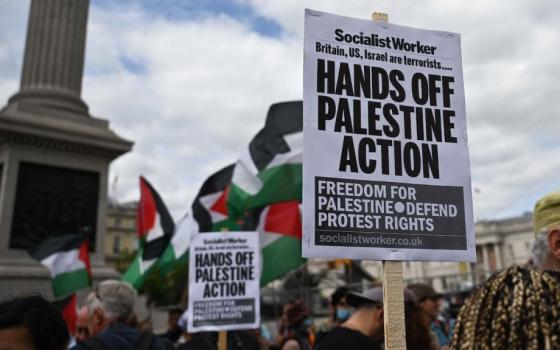 "حركة فلسطين" تكلّف محاميين لمواجهة قرار الحظر