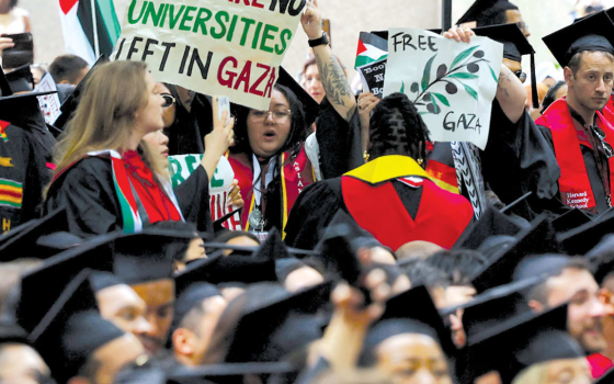 120 باحثًا يدينون إلغاء مجلة هارفارد إصدارًا خاصًا بفلسطين  