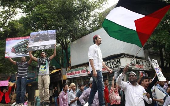 "اقطعوا العلاقات مع الاحتلال"  تجمع حاشد في نيودلهي نصرًة لغزة