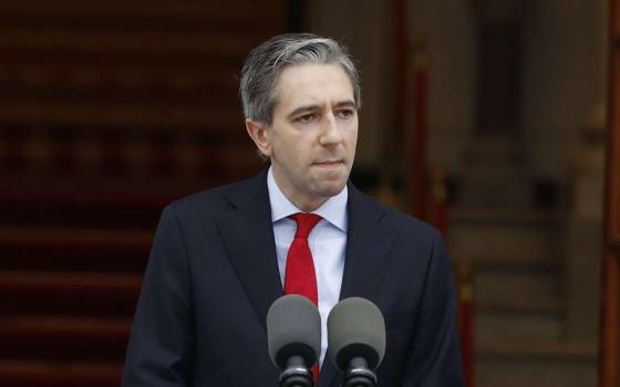 مقتل طاقم الجزيرة في غزة "إسكات للأصوات الصحفية" سيمون هاريس - نائب رئيس الوزراء الأيرلندي