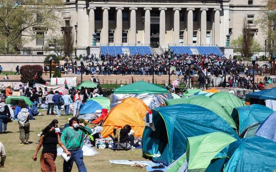 جامعة كولومبيا تعاقب طلابًا شاركوا في احتجاج مؤيد لفلسطين  