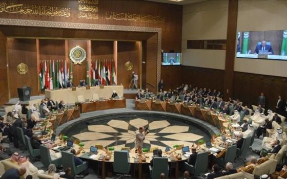 نؤكد أن خطة الاستيطان في منطقة E1 انتهاك صارخ للقانون الدولي وقرارات مجلس الأمن.  وزراء خارجية الدول العربية والإسلامية والمنظمات الإقليمية  