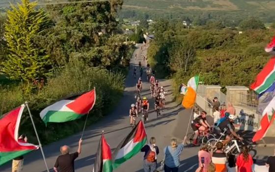 انطلاق سباق دبلن–بلفاست للدراجات تضامنًا مع فلسطين