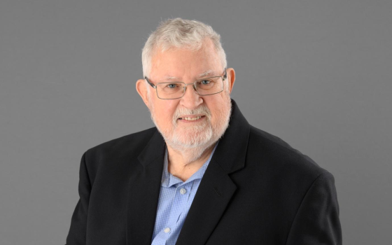 لو كنت على رأس المحكمة الجنائية لما ترددت في إعداد لائحة اتهام ضد قادة إسرائيل غراهام بلويت، المدعي العام الأسترالي السابق