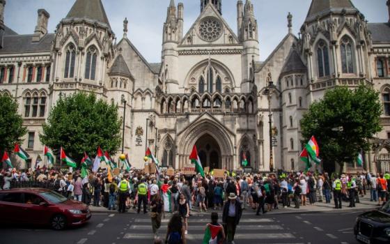 شرطة لندن تحذر من الاحتجاج ضد حظر "حركة فلسطين"