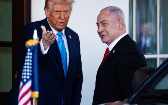 دعوا لمحاكمة الاحتلال دوليًا واشنطن تفرض عقوبات على مسؤولين فلسطينيين