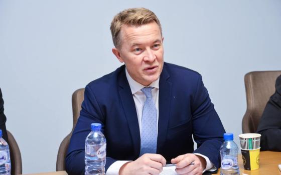 ما يجري في قطاع غزة غير مقبول ويعد انتهاكًا صارخًا للقانون الدولي.  أندرياس كرافيك، نائب وزير الخارجية النرويجي