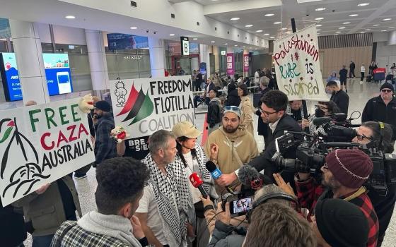 استقبال ناشطين أستراليين شاركا في "حنظلة"