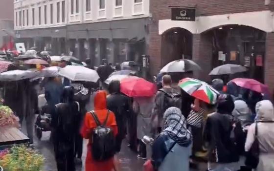 احتجاج حاشد في شوارع أوسلو تنديدًا بجريمة التجويع وحرب الإبادة