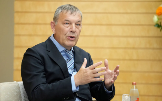 "المزيد من الصحفيين يُقتلون في غزة، وهذا إسكات لآخر الأصوات المتبقين وسط لامبالاة من العالم وصمت صادم"  فيليب لازاريني، المفوض العالم للأونروا