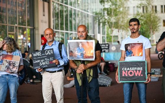 احتجاجات عالمية لتكريم الشهيد أنس الشريف وزملائه