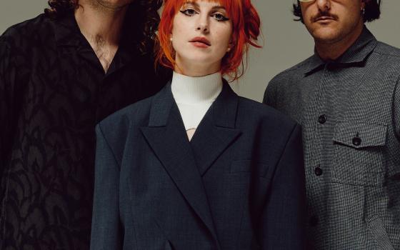 "لا موسيقى للإبادة الجماعية".. فرقة “بارامور” والمغنية هايلي ويليامز يحظران موسيقاهم في "إسرائيل"