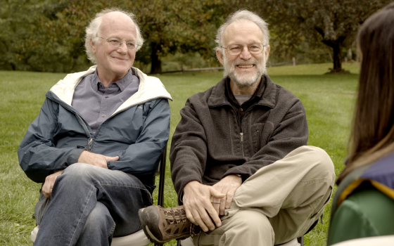 استقالة مؤسس بن أند جيري رفضًا لتقييد إدانة الإبادة