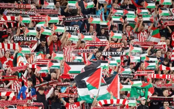 نادي "أتلتيك بلباو "الإسباني يكرس ذكرى تأسيسه لفعالية تضامنية مع فلسطين