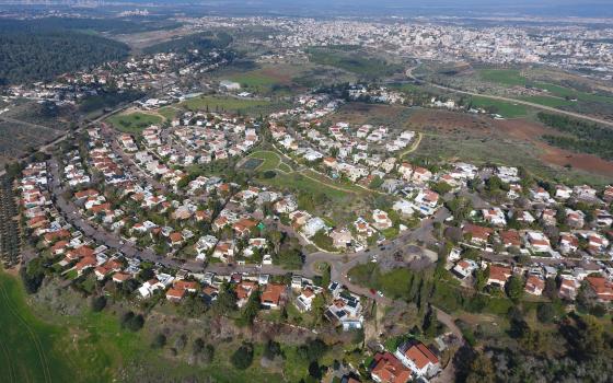 جمعيات كندية تساهم في دعم مشاريع الاستيطان وجيش الاحتلال