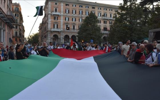 إحتجاجات في إيطاليا رفضًا للمباراة المرتقبة بين منتخبي إيطاليا و"إسرائيل"