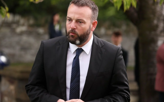 القضاء يسقط تهمة عن نائب أيرلندي داعم لفلسطين