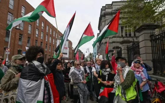 "فشل بالدفاع عن فلسطين" طلاب جامعة كامبريدج يصوتون للانسحاب من الاتحاد الوطني