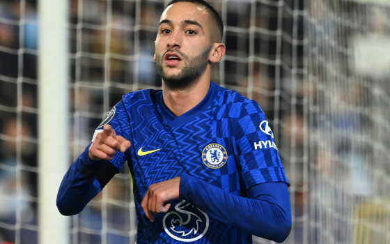 رياضيون دوليون يطالبون “اليويفا” بتعليق عضوية الاحتلال