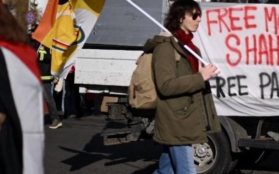 إمام مصري يواجه الترحيل من إيطاليا بعد تصريحات مؤيدة للسابع من أكتوبر