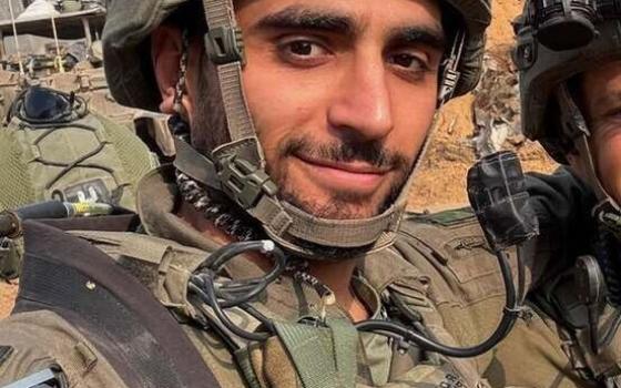 بدعوة من "مؤسسة هند رجب"  شكوى قضائية ضد ضابط "إسرائيلي" باليونان