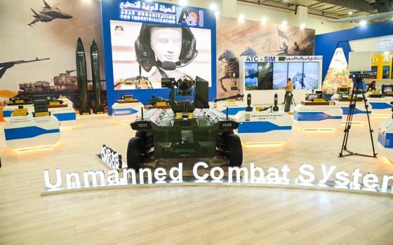 تنديدًا بمشاركة الاحتلال  احتجاج داخل معرض "ADEX" بكوريا الحنوبية