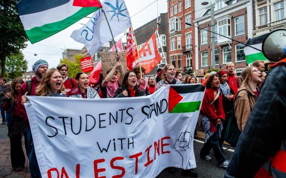 خدم بجيش الاحتلال ..أمستردام تُلغي حفلًا موسيقيًا بسبب مشاركة شخصية "إسرائيلية"