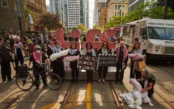 في مهرجان تورونتو السينمائي احتجاجات ضد عرض فيلم عن جنرال إسرائيلي