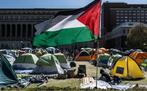 بأغلبية ساحقة .. اتحاد طلاب الدراسات العليا في كورنيل يقرّ  استفتاء داعم لفلسطين