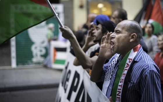 إسبانيا تفرض حظرًا شاملاً على استيراد منتجات مستوطنات الاحتلال