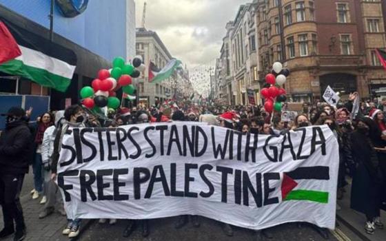 احتجاجات تحاصر "زارا" و"ماكدونالدز" و "H&M" في بروكسل...اعتقال 140 متظاهرًا في لندن احتجّوا  على حظر "حركة فلسطين"