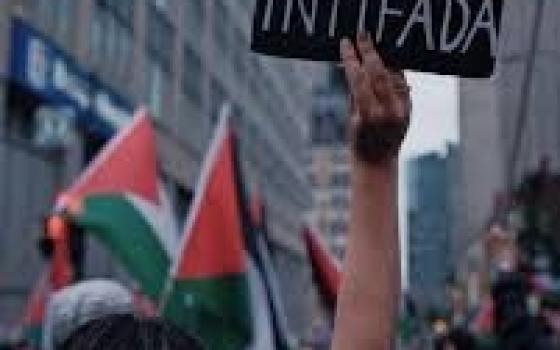 إغلاق "إلبيت" في بريطانيا وتعطيل العمل بميناء "أوكلاند" بأمريكا..استهداف مبنى منظمة العفو الدولية واقتحام متجر "كارفور" في تونس.  