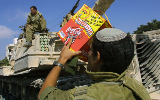 دعوة لتوقيع عريضة تعهد بمقاطعة “كوكاكولا”