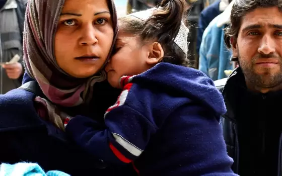 احتجاجات مستمرة بمتاجر "بلفاست".. وقمع فرنسي عنيف للفعاليات ضد “كارفور”..سجناء "حركة فلسطين" يهددون بإضراب جماعي عن الطعام