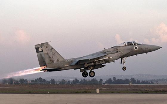 بـ8.6 مليار دولا "البنتاغون" يعلن عقد بوينغ لإنتاج 25 طائرة إف-15 للاحتلال