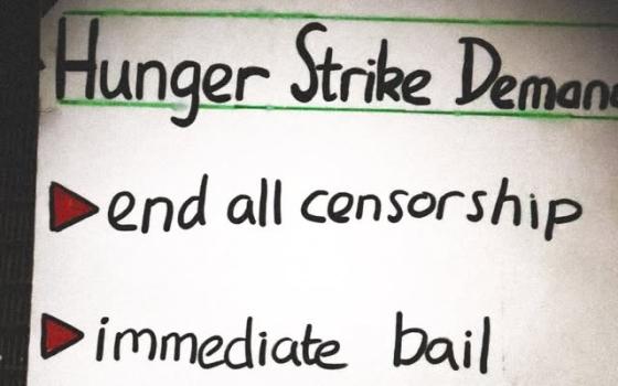 دعوات لتوقيع عريضة لدعم المضربين عن الطعام "فلتون 24” في السجون البريطاني