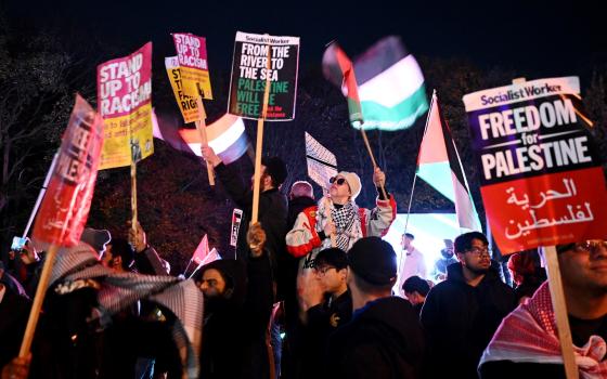 محاولة لقلب الحقائق! ضغوط حكومية بريطانية لحماية فريق "مكابي تل أبيب" الإسرائيلي