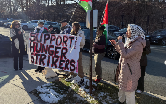 استهداف مصنع "برونتونز" لمنتجات الطيران لمشاركته بتسليح الاحتلال...احتجاجات مستمرة أمام سجون بريطانيا دعمًا لـ "فلتون 24"