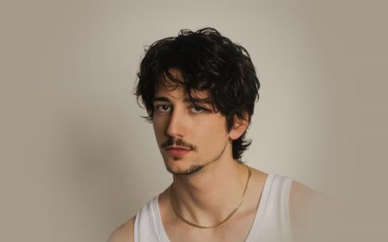 دعم الإبادة الجماعية بغزة.. دعوات لمقاطعة النسخة الحية من “رابونزل” لمشاركة الممثل ميلو مانهايم