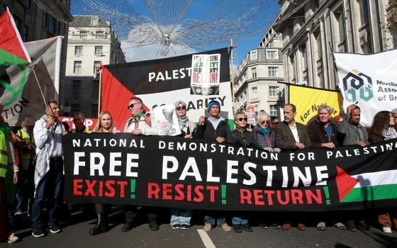 بعد حظر منظمات الإغاثة..  حملة بريطانية تطالب الحكومة بفرض العقوبات على الاحتلال