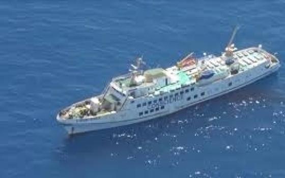 سفينة "الضمير" تُبحر من ‌ إيطاليا⁩ نحو غزة لكسر الحصار... سفن أسطول “ألف مادلين” تصل إلى شمالي مرسى مطروح