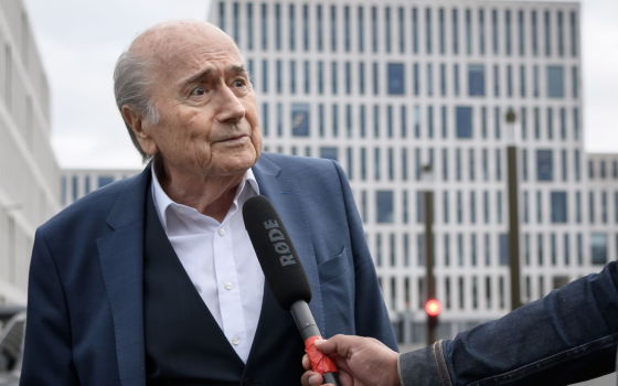 أمريكا تقمع داعمي فلسطين!  رئيس الفيفا السابق يدعو لمقاطعة كأس العالم 2026