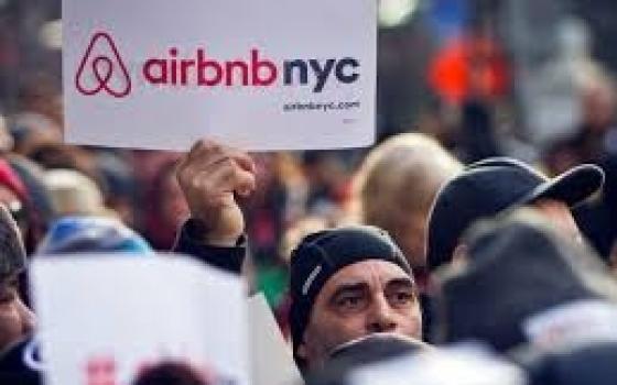 يوم عالمي ضد "ريبوك" وحملة جديدة لمقاطعة "بوكينغ" و "Airbnb...مهرجان "أمستردام الوثائقي" يحظر المؤسسات السينمائية الإسرائيلية