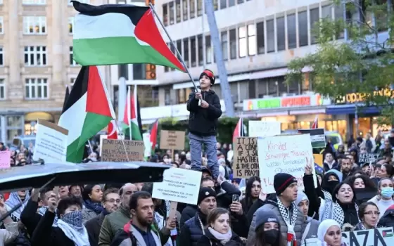 إطلاق حملة دولية لجمع مليون توقيع دعمًا لحقوق الأسرى الفلسطينيين