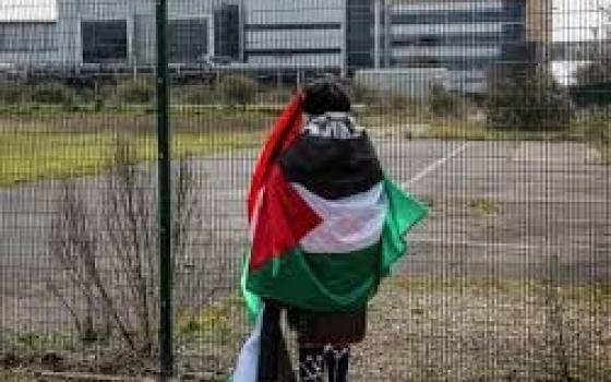 الضغط الشعبي يجبر "إلبيت" على إغلاق منشآتها في بريستول...تأجيل إبحار أسطول المساعدات المتجه من تونس إلى غزة